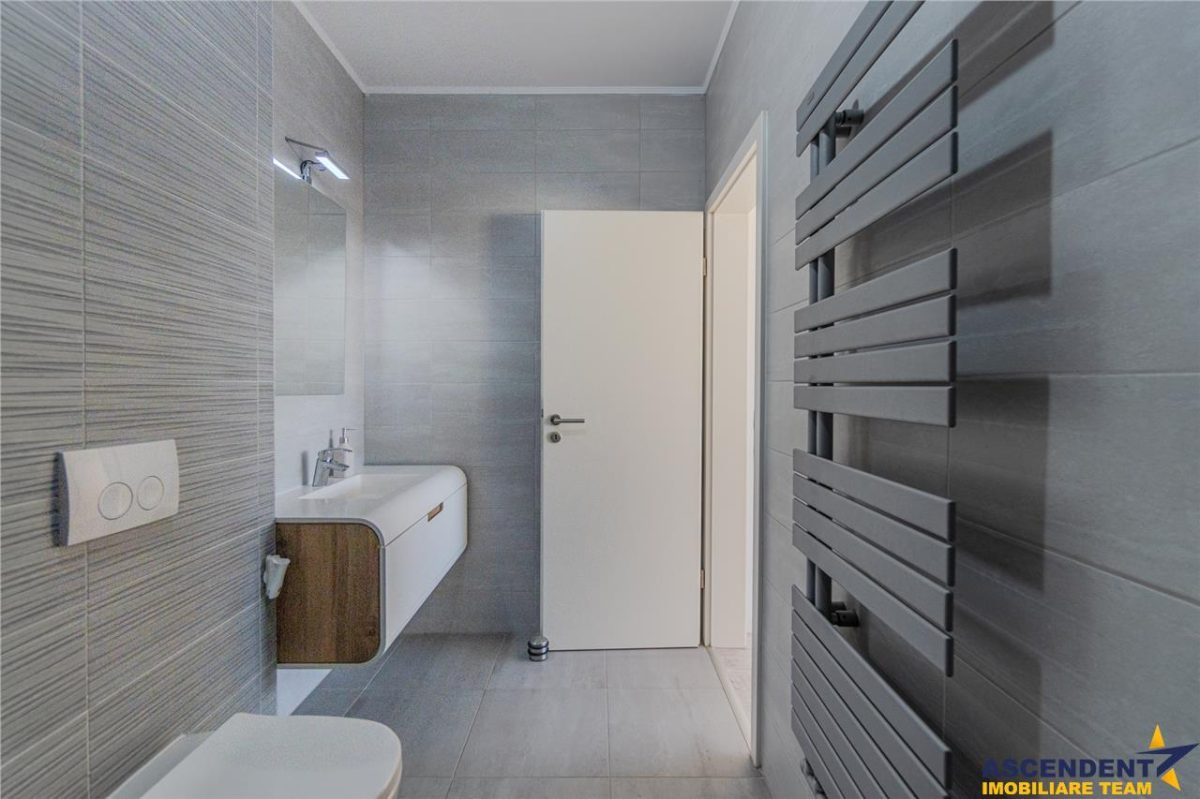 FILM&3D! Penthouse spatios,luminos,terasa generoasa,Maurer,Tractorul,Brasov. - foto 7