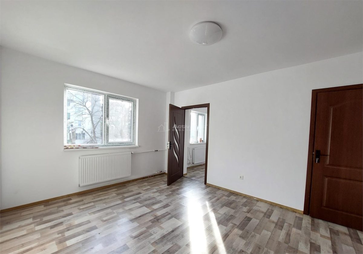 3 camere, 48 mp, etaj 2, complet renovat, zona Crang, Aleea Tineretului - 