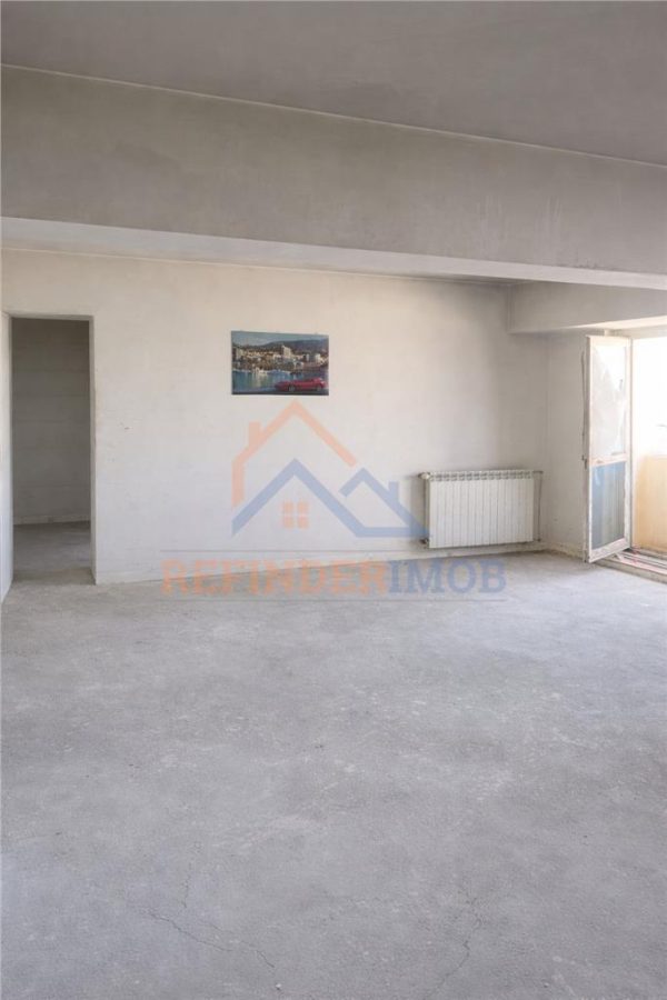 Penthouse Unirii â€“ Rond Alba Iulia  Vedere panoramică 67 mp  3 balcoane - foto 5