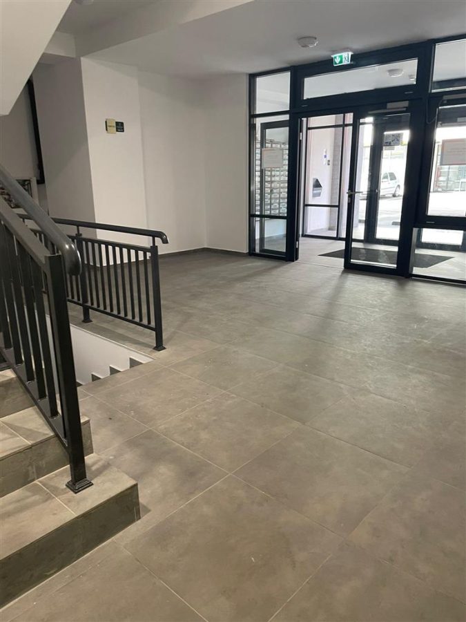 1 CAM CENTRU PALAS , PARCARE, UNIREA TOWERS - foto 12