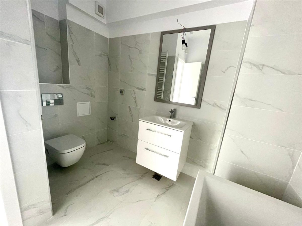 1 CAM CENTRU PALAS , PARCARE, UNIREA TOWERS - foto 18