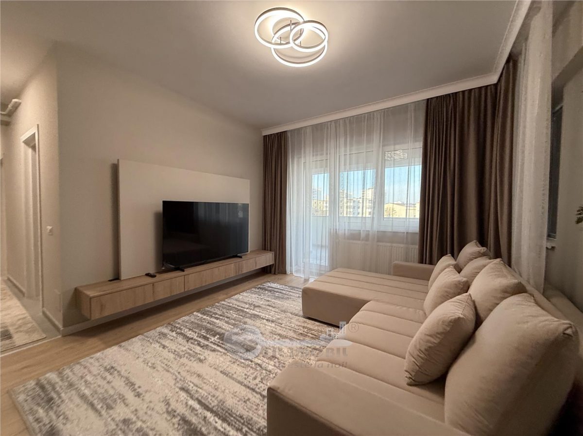 2 CAM , CENTRU PODU ROS PALAS, PARCARE , LUX - foto 18