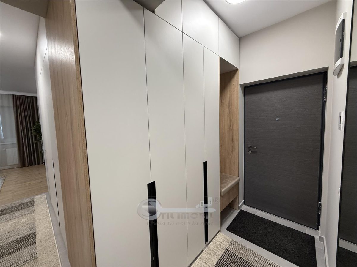 2 CAM , CENTRU PODU ROS PALAS, PARCARE , LUX - foto 9