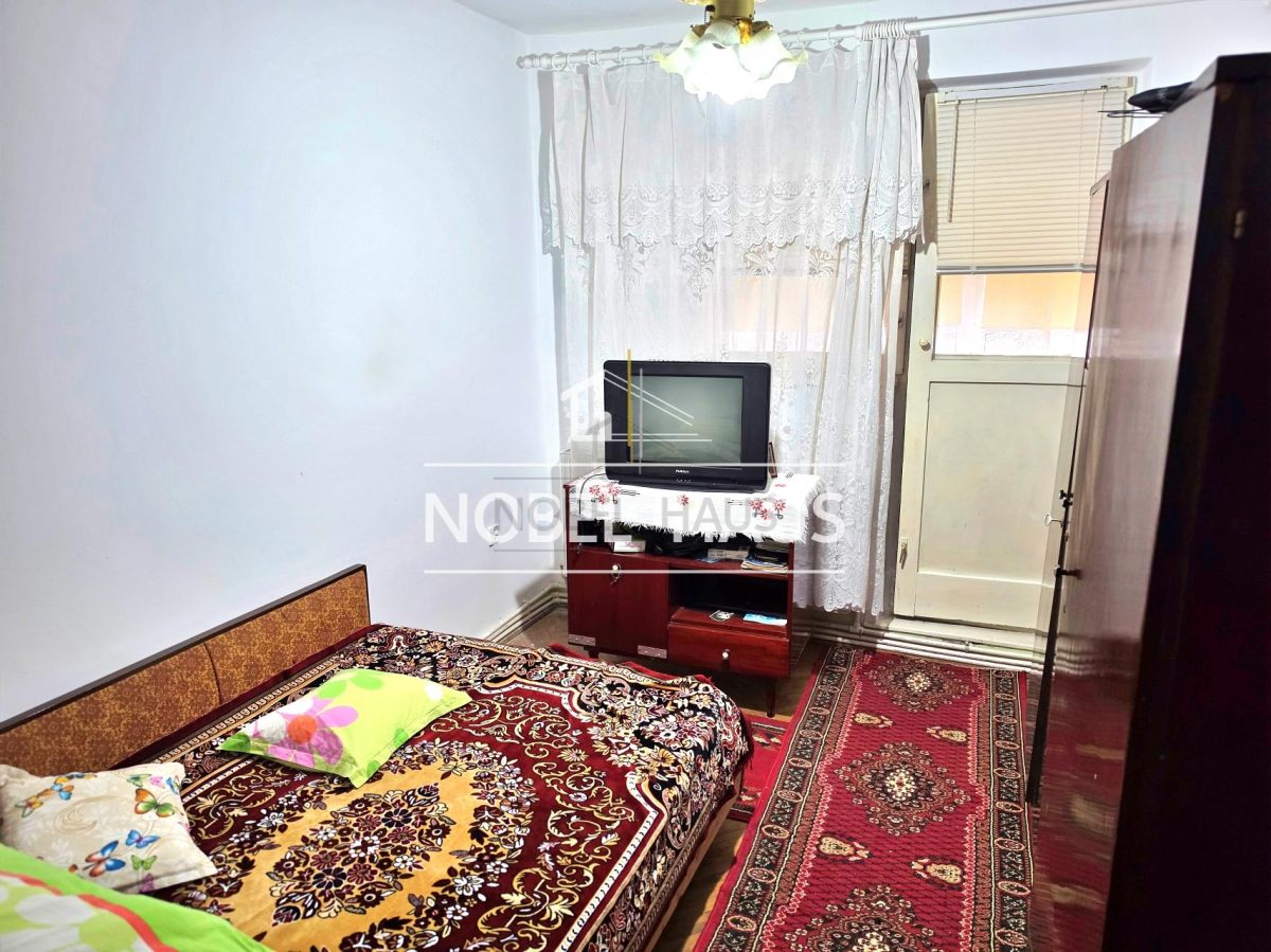 Apartament 3 camere, decomandat, etajul 2, cartier Gara - foto 9