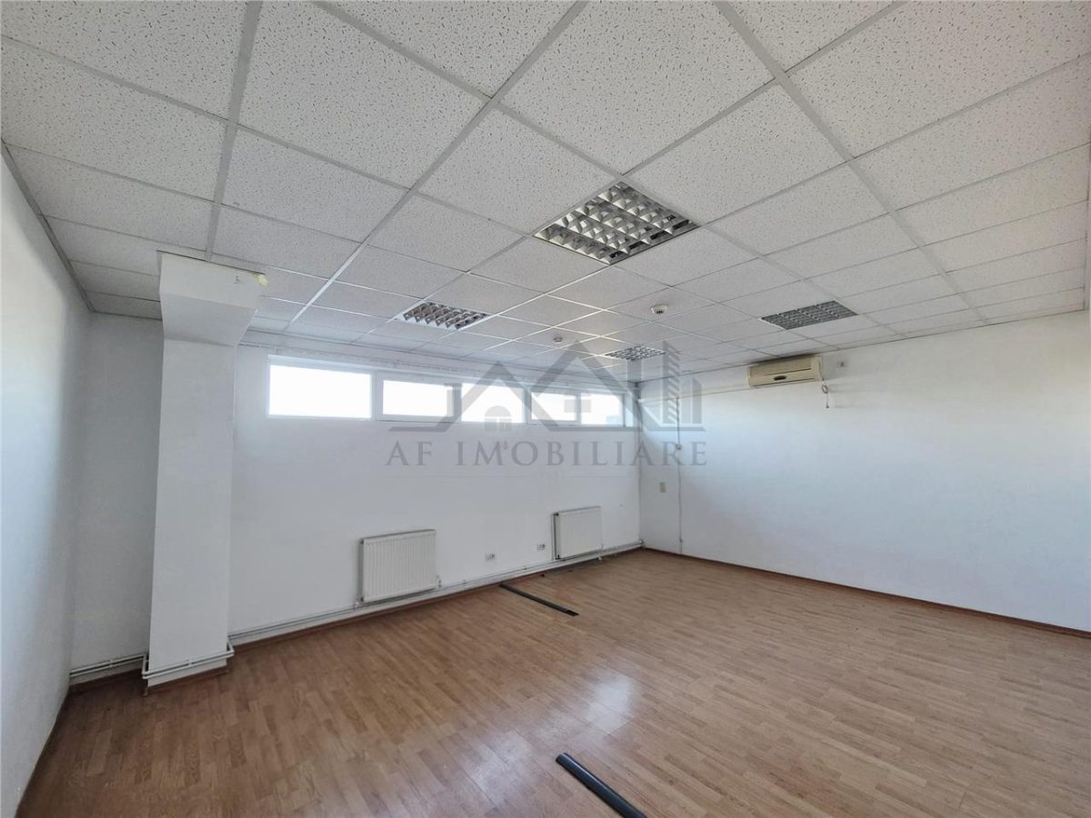 Spatiu comercial 200 mp - 