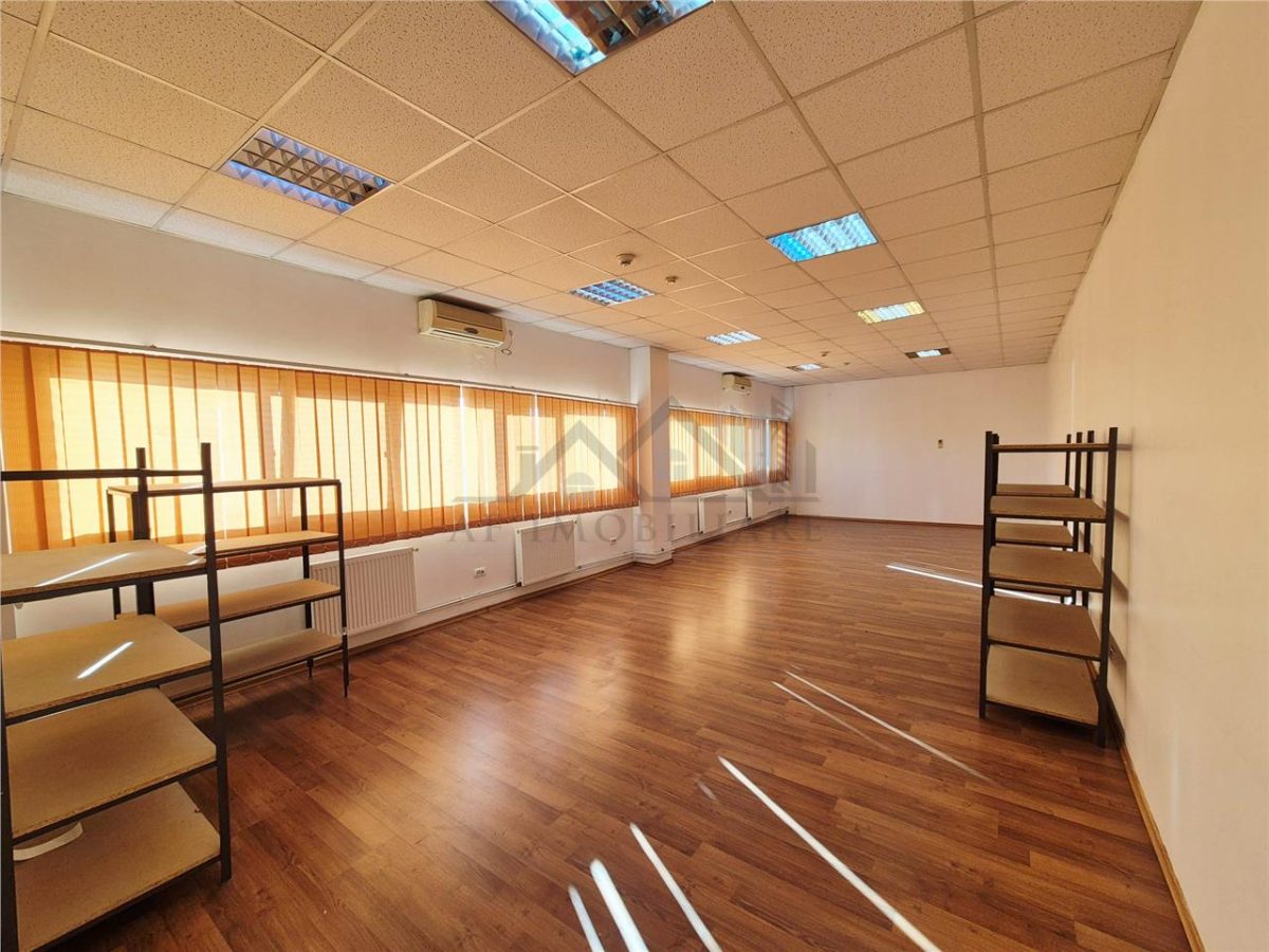 Spatiu comercial 200 mp - foto 4