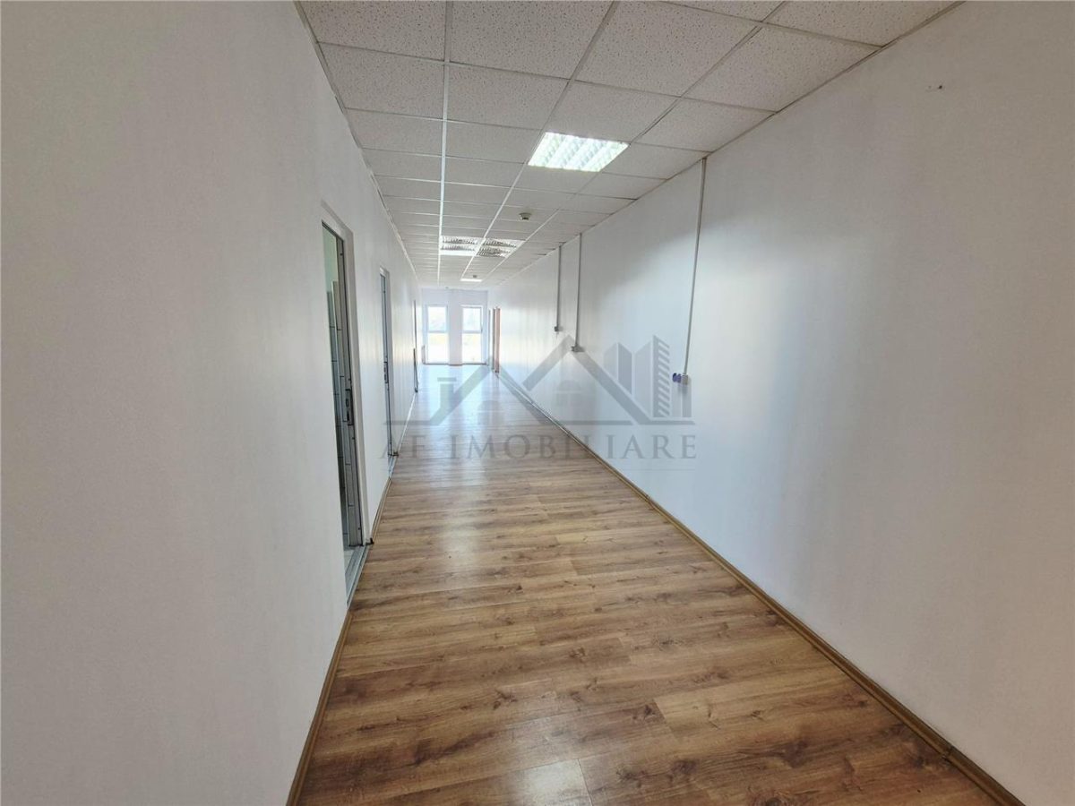 Spatiu comercial 200 mp - foto 9