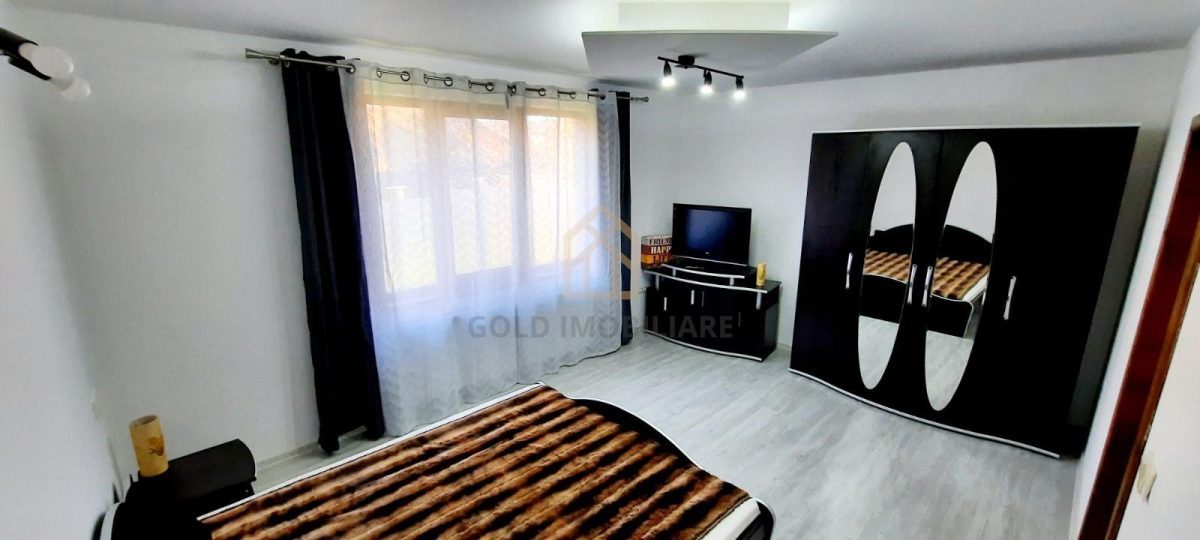 Apartament Spațios în Vilă de Închiriat - foto 5