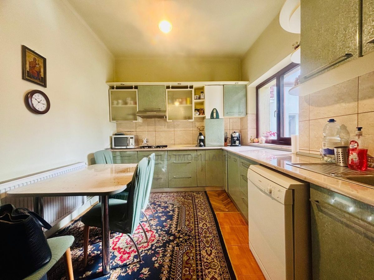 Casă de vânzare â€“ 3 camere, zonă excelentă, lângă Parcul Mare, Baia Mare - 