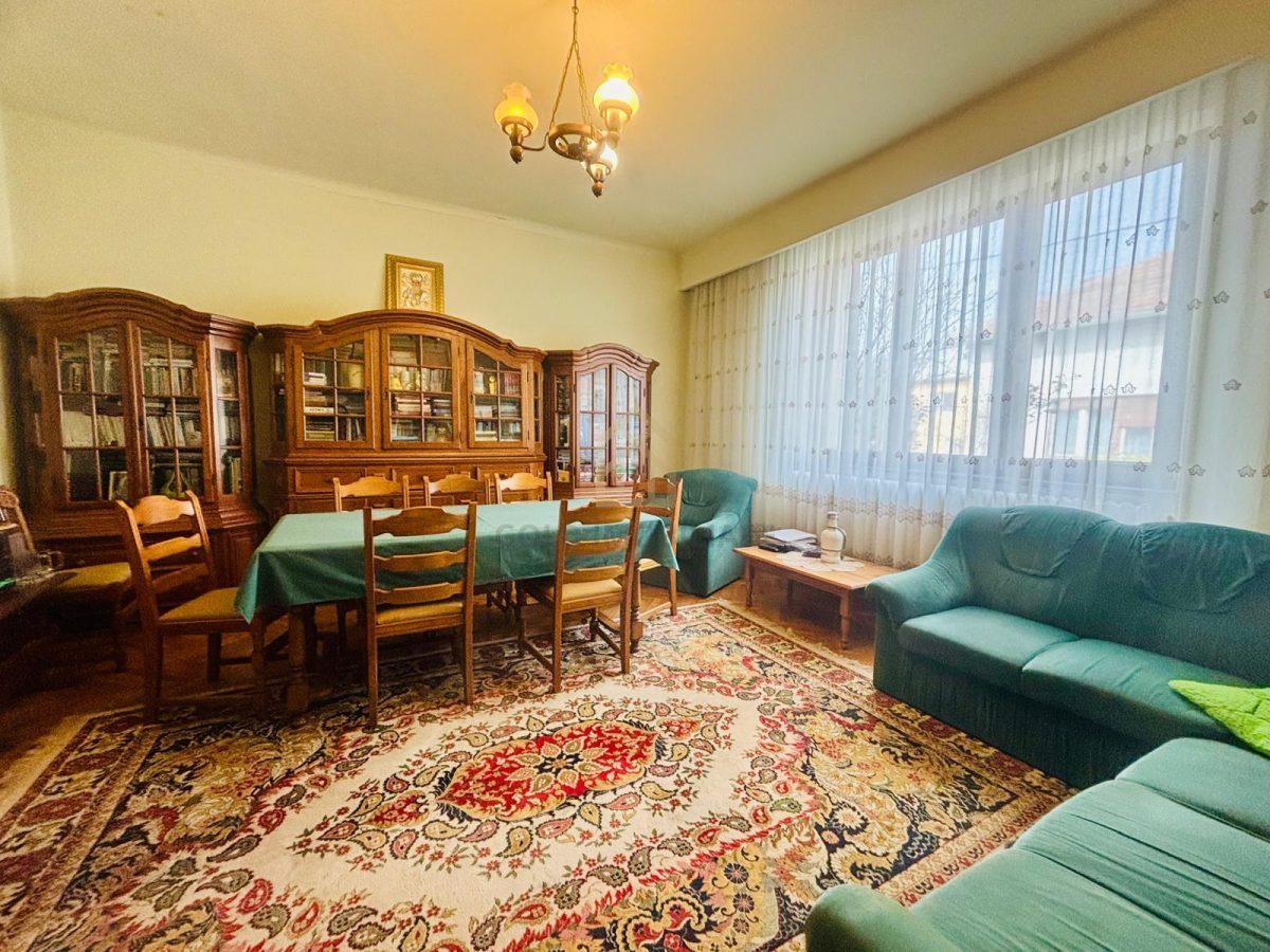 Casă de vânzare â€“ 3 camere, zonă excelentă, lângă Parcul Mare, Baia Mare - foto 2