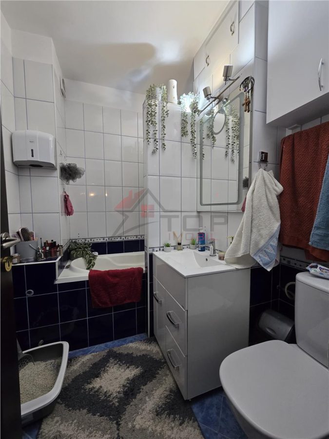 Mircea cel Batran - 3 camere decomandat 72mp, etaj intermediar - foto 8