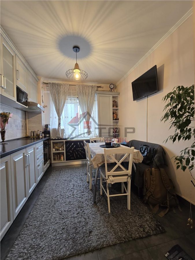 Mircea cel Batran - 3 camere decomandat 72mp, etaj intermediar - foto 6