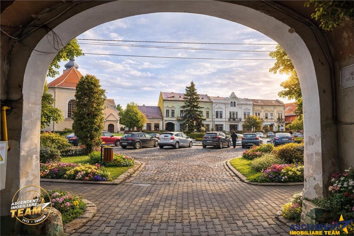 Accesibilitate si farmecul unei case cu garaj, locatie de referinta, Central, Targu Secuiesc - 