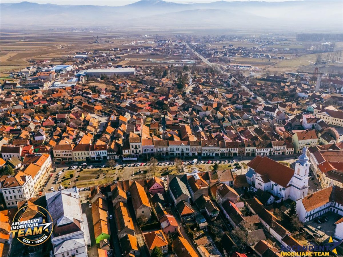 Accesibilitate si farmecul unei case cu garaj, locatie de referinta, Central, Targu Secuiesc - foto 16