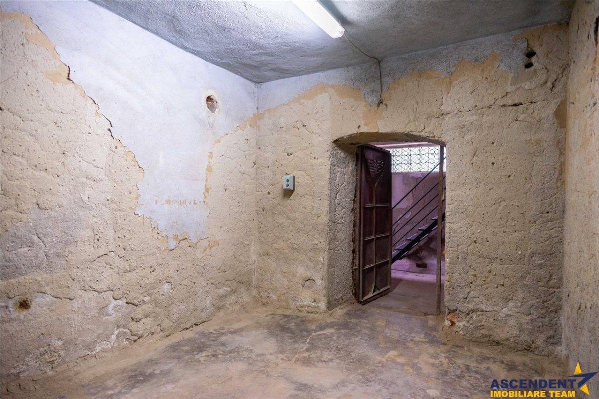 FILM! Rezidential/ comercial/ productie, Central, Targu-Secuiesc - foto 18