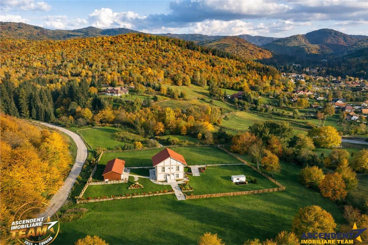 FILM! Vila intr-un peisaj mirific, cu 2.900mp teren, Covasna - 
