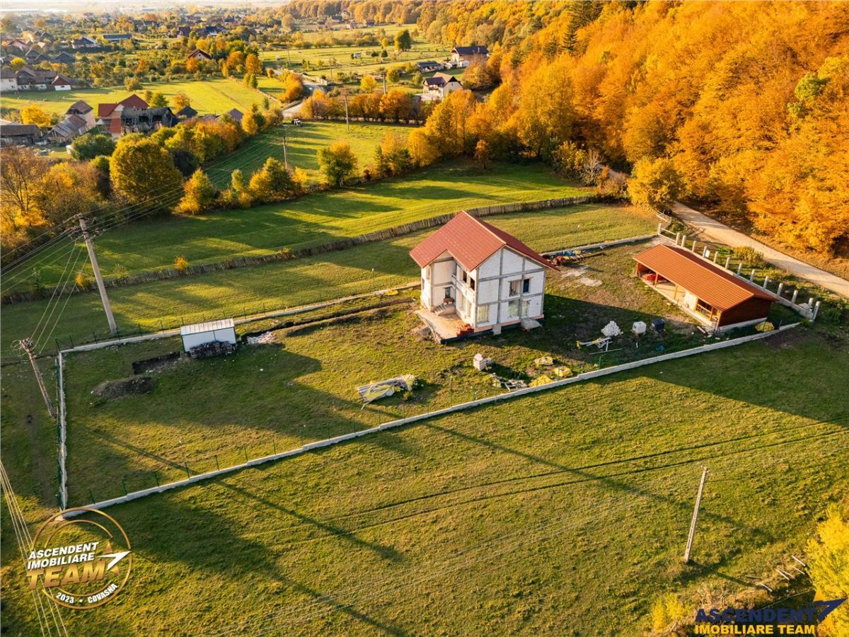 FILM! Vila intr-un peisaj mirific, cu 2.900mp teren, Covasna - foto 11