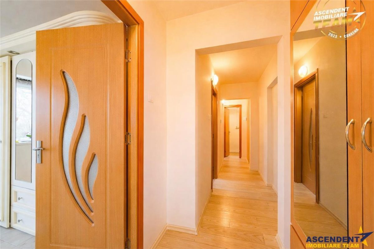 LIVE! Camin decomandat,4 camere,2 bai, conditii apreciabile,Ciucului,Sfantu Gheorghe - foto 5