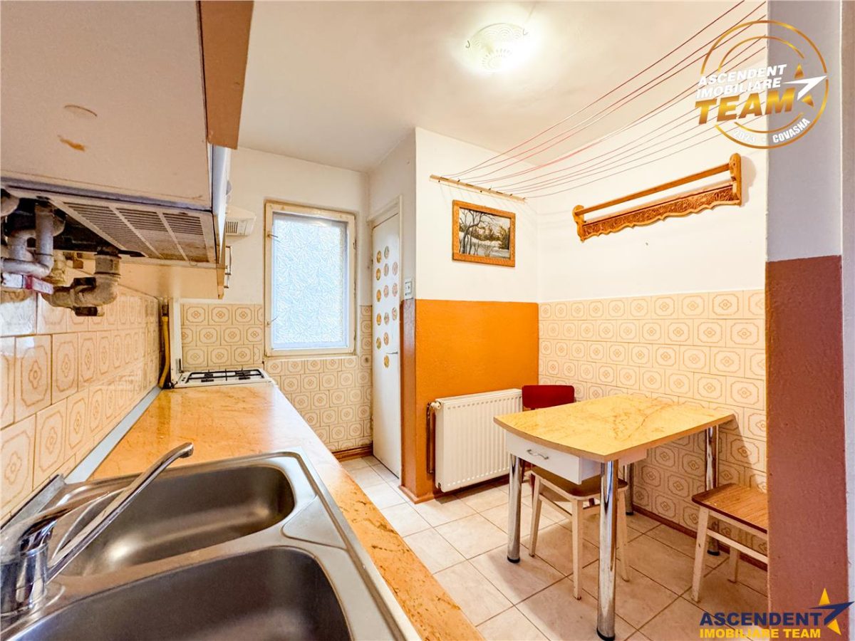 Film! Apartament cu 3 camere, decomandat, Ciucului, Sfantu Gheorghe - foto 2