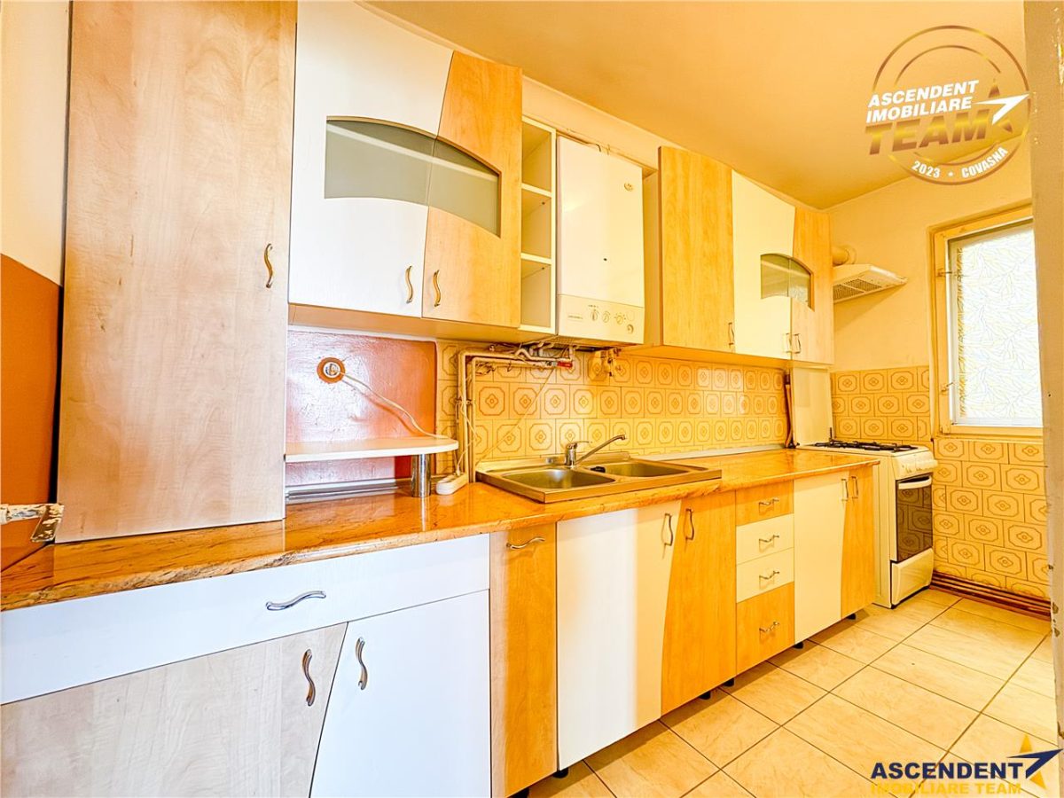 Film! Apartament cu 3 camere, decomandat, Ciucului, Sfantu Gheorghe - foto 9