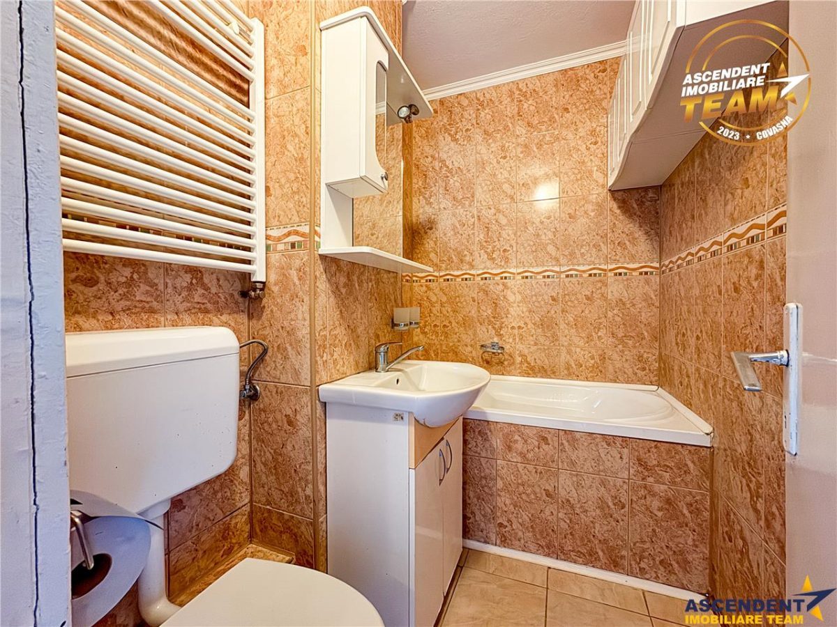 Film! Apartament cu 3 camere, decomandat, Ciucului, Sfantu Gheorghe - foto 11