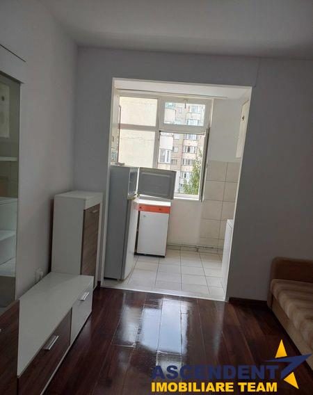 Garsoniera renovata, Astra, Brasov - foto 4