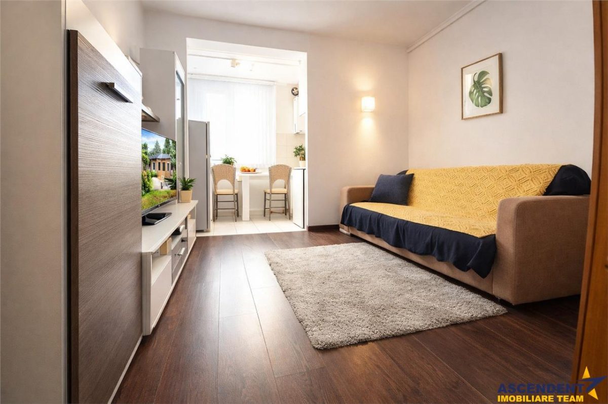 Garsoniera renovata, Astra, Brasov - 