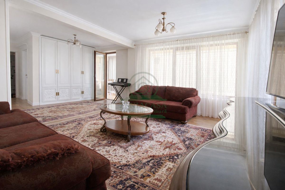 Apartament Centru Iasi pe doua nivele 120 mp + gradina 70 mp - foto 3