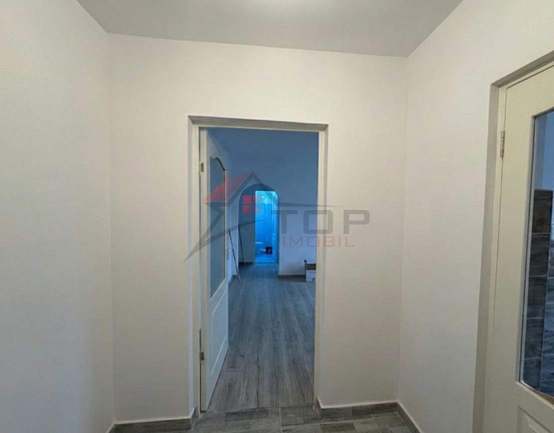 Etaj 3, renovat, 2 camere zona Mircea cel Batran - foto 10