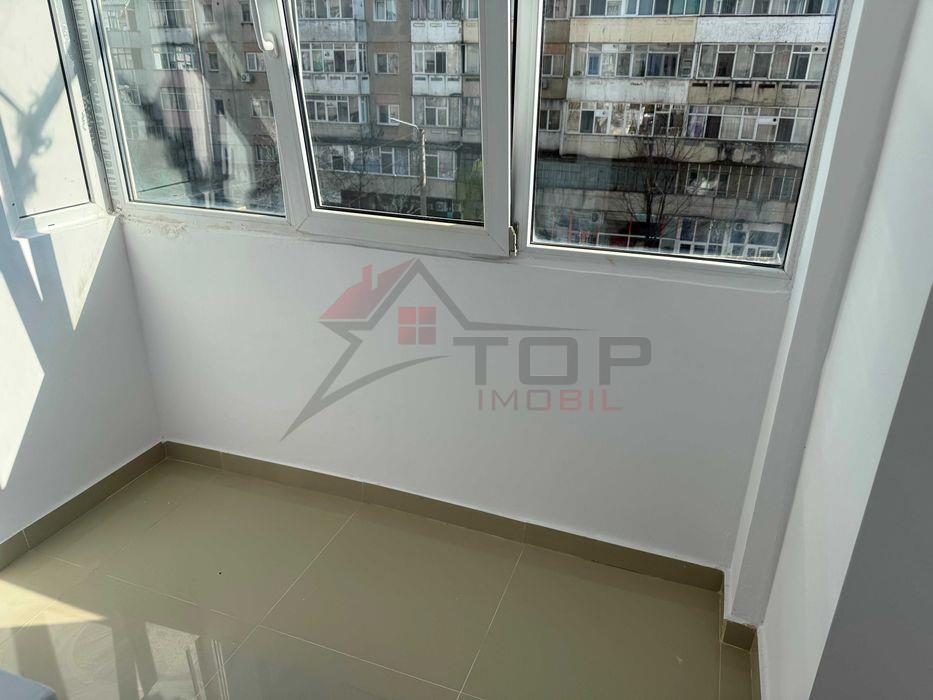 Dacia - la bulevard 2 camere decomandat, etaj intermediar, liber - foto 6