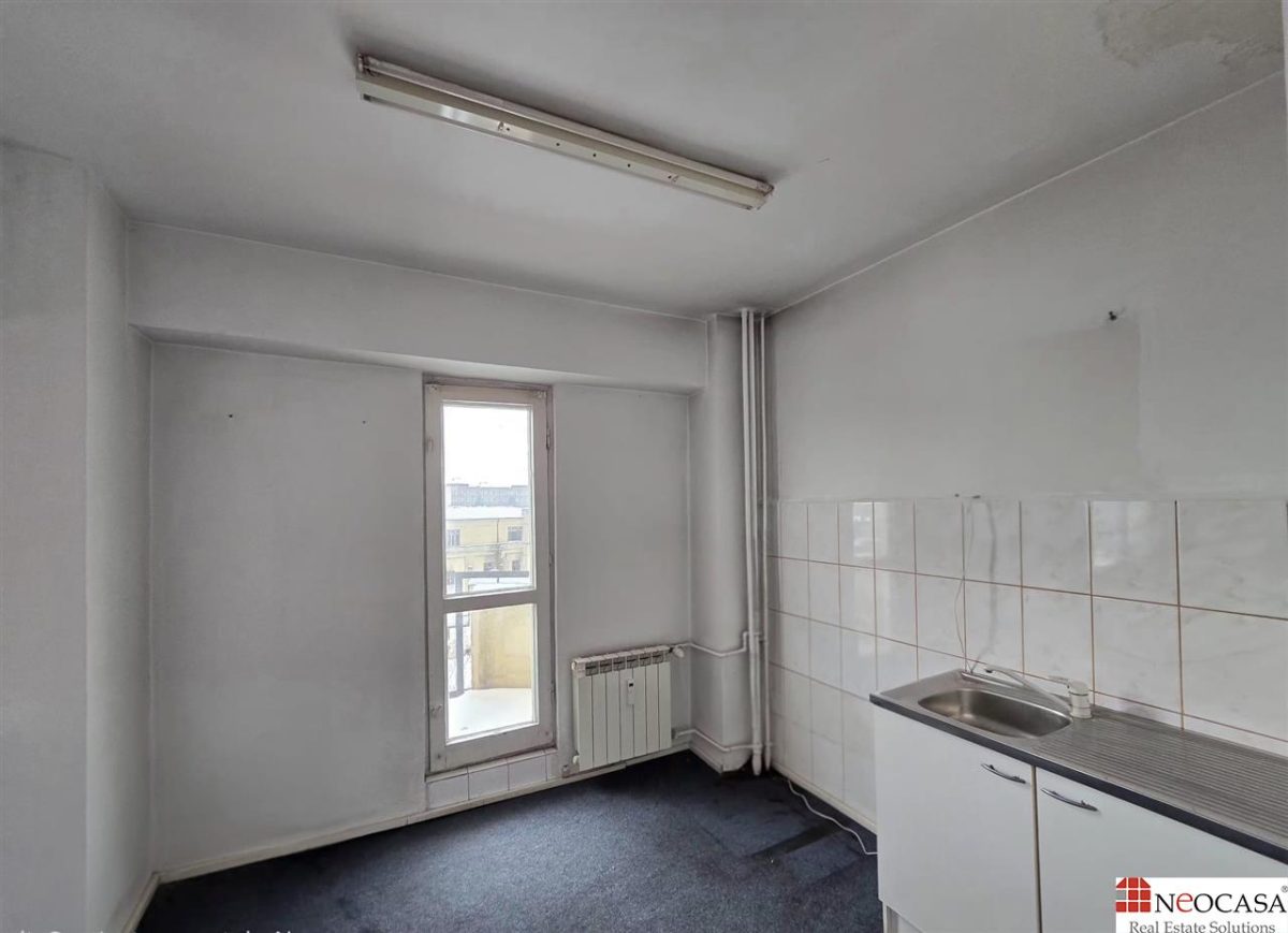 Garsoniera LUMINOASA â€“ Piata Alba Iulia-Burebista -39.40 mp - foto 5