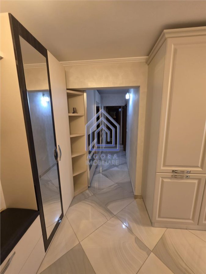 Apartament cu 3 camere - complet mobilat si utilat - foto 5