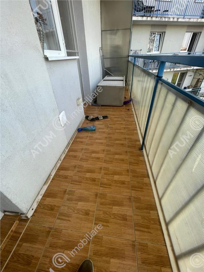 Apartament cu 3 camere decomandate balcon loc parcare Turnisor Sibiu - foto 11