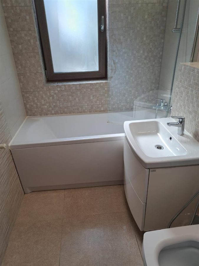 Apartament 2 camere, parcare inclusă â€“  Zona Tătărași- Cris Estate - foto 18