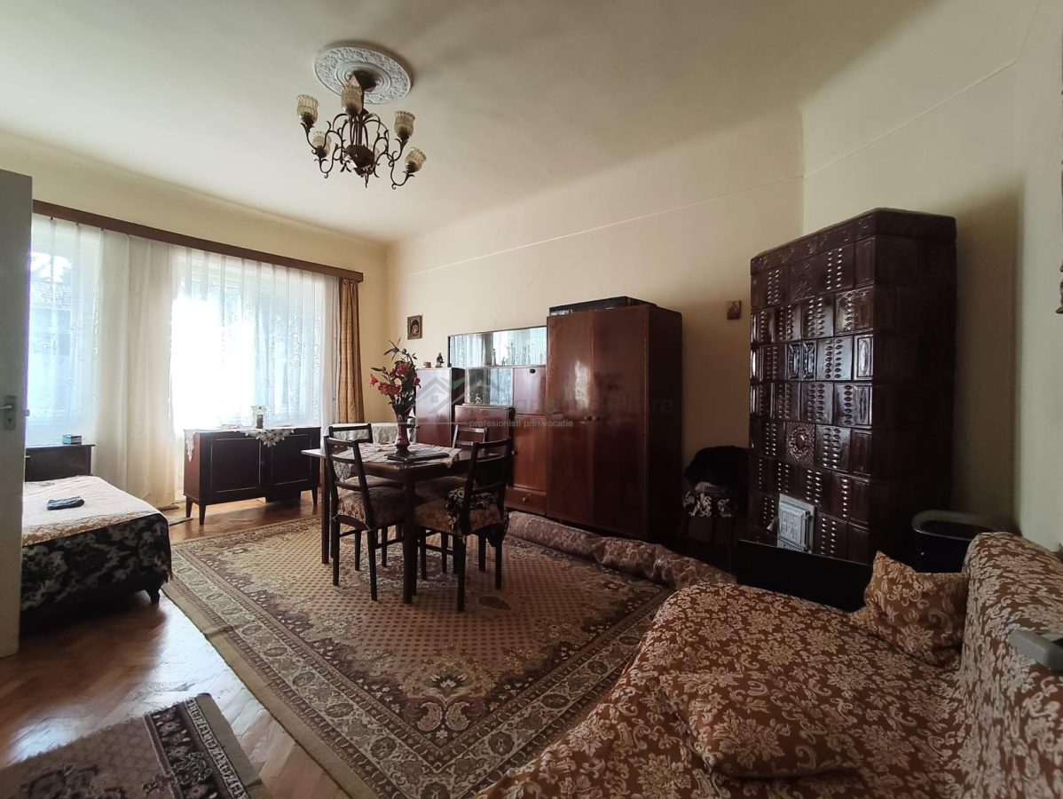 Casa 2 camere, zona centrala, strada Nicolae Jiga - 