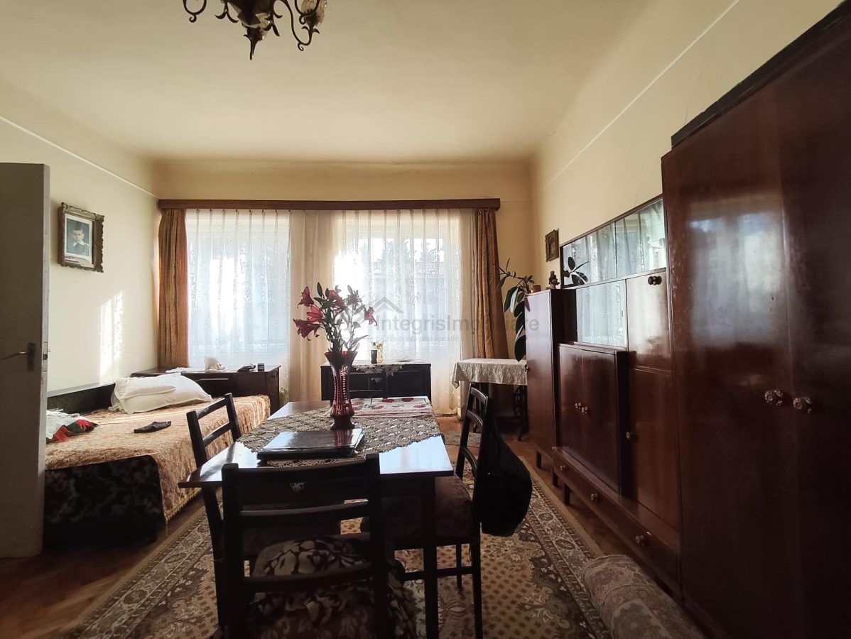 Casa 2 camere, zona centrala, strada Nicolae Jiga - foto 9