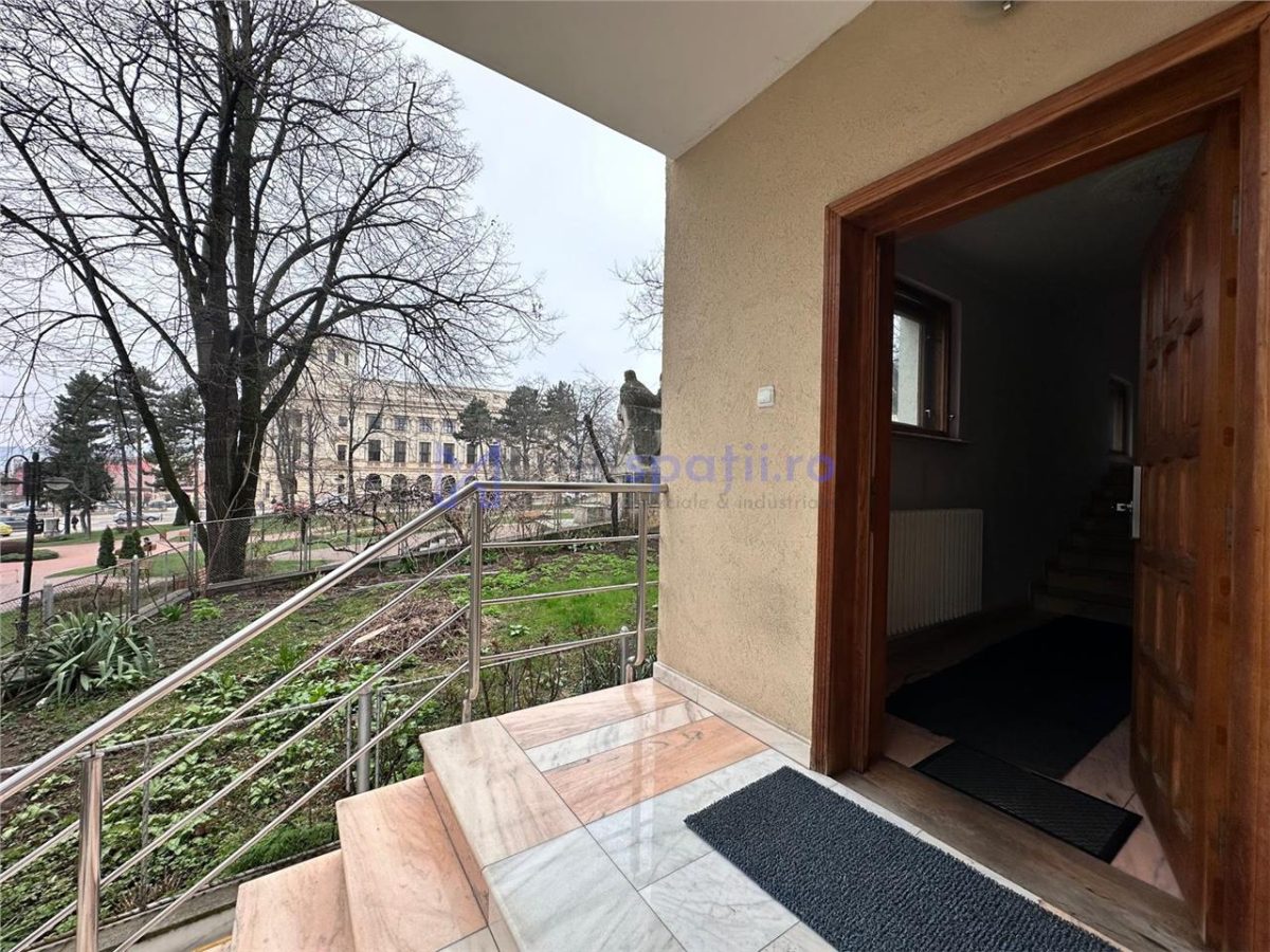 Spatiu birouri Iasi Copou, 79mp si terasa, Fundatie - foto 12