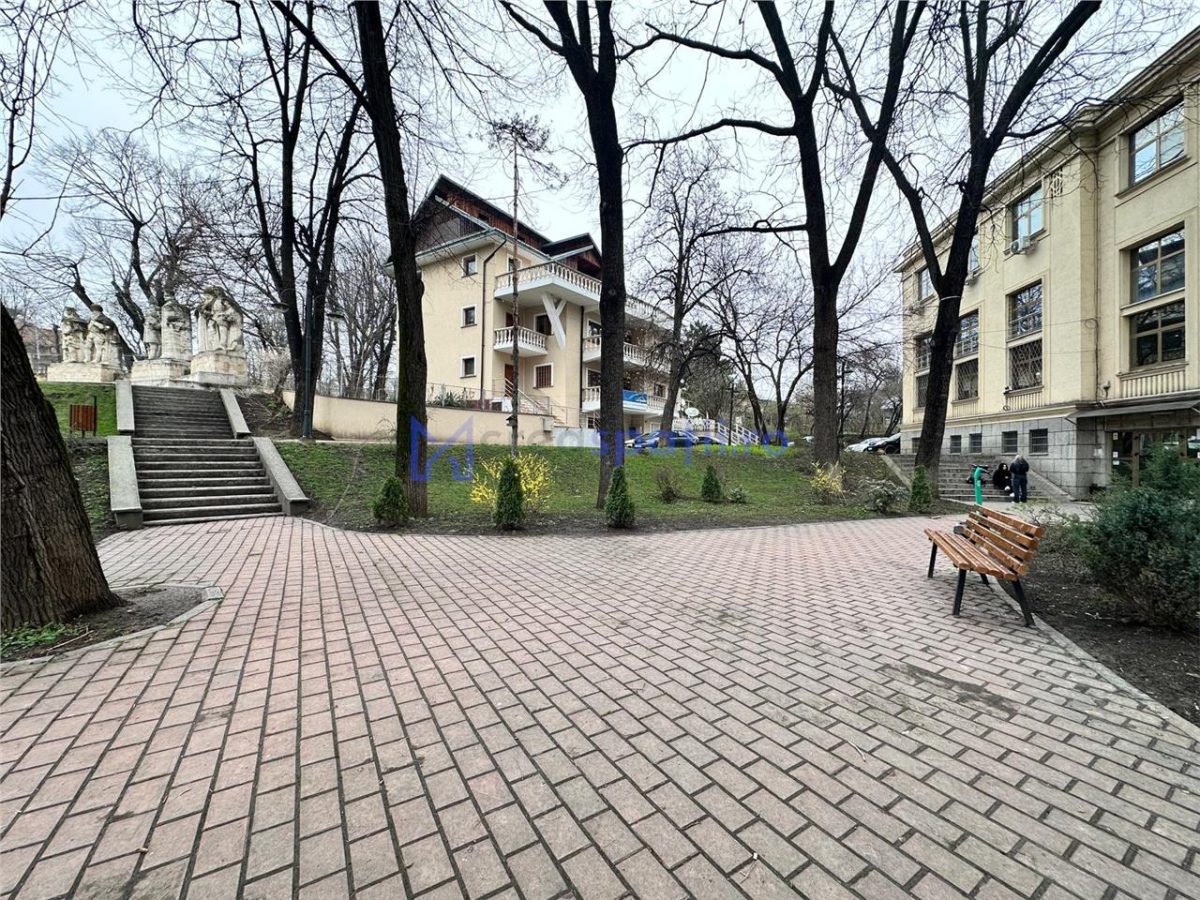 Spatiu birouri Iasi Copou, 79mp si terasa, Fundatie - foto 9