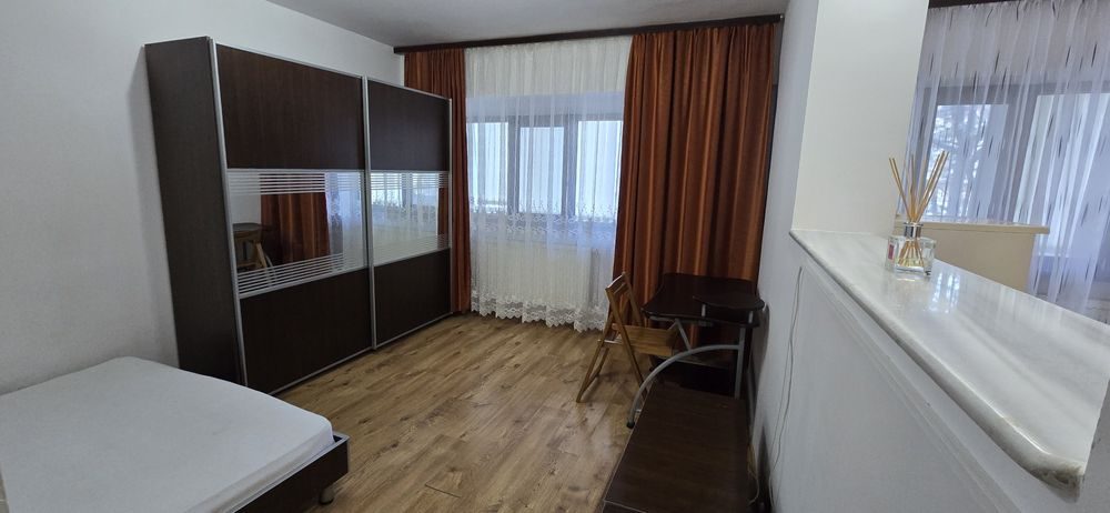 De inchiriat apartament cu o camera - foto 2