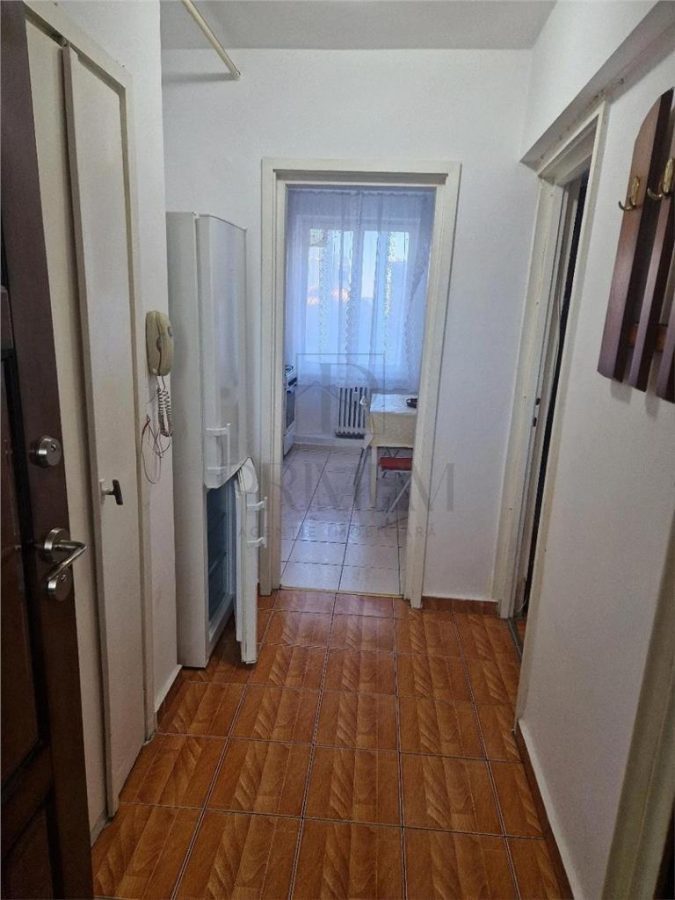 Gara - 2 Camere - 3 Balcoane - Etaj 4 cu LIFT - foto 4