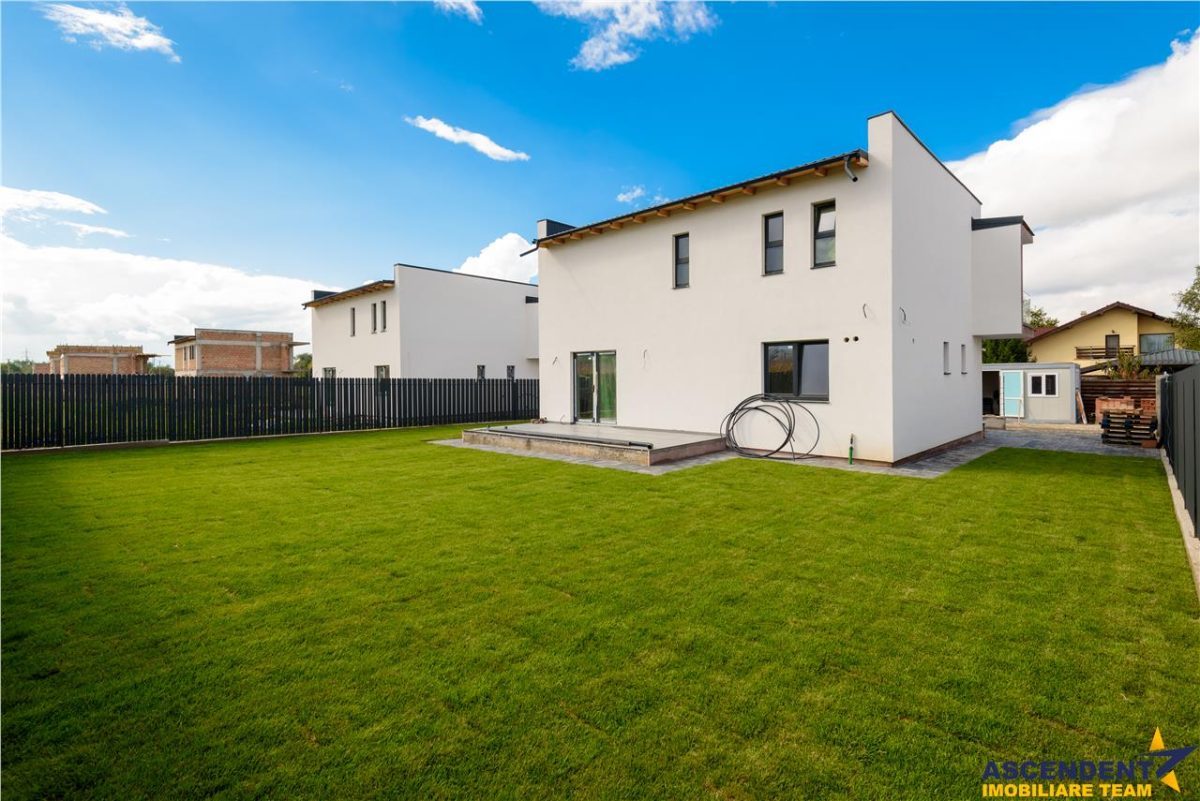 Imobil aparte, arhitectura deosebita, conditii avantajoase, Sanpetru - foto 13