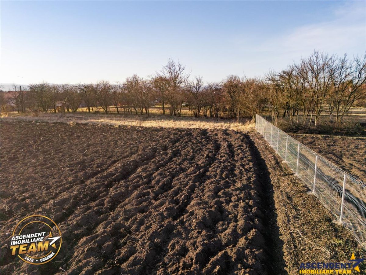 FILM! 4.554 mp intravilan, PUZ: locuinta,afacere,productie,satul Marcusa, deschis si la schimburi - foto 8