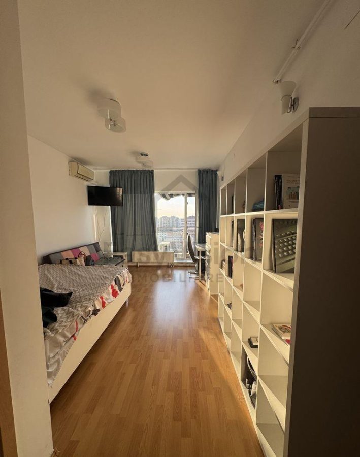 Garsoniera | Titan | Rasarit de Soare | Etaj superior | Sector 3 - 