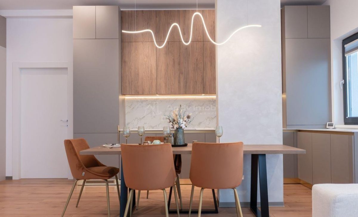 Penthouse 4 camere - Tunari - 250mp - terasa 85mp - 3 bai - foto 3