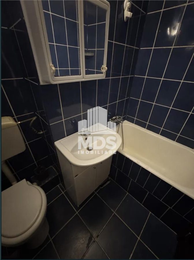 Apartament cu 3 camere in Dacia - 