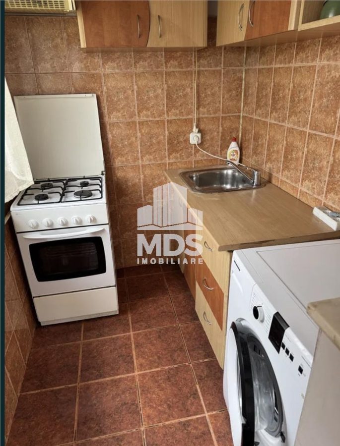 Apartament cu 3 camere in Dacia - foto 2