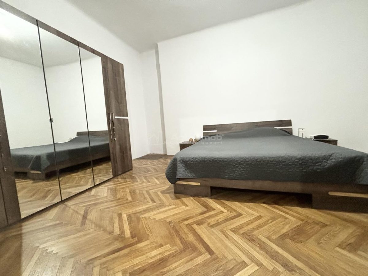 Apartament cu 3 camere - 91 mp utili -  centru - Locatie excelenta -  posibilitate de compartimentare in 2 unitati - foto 4