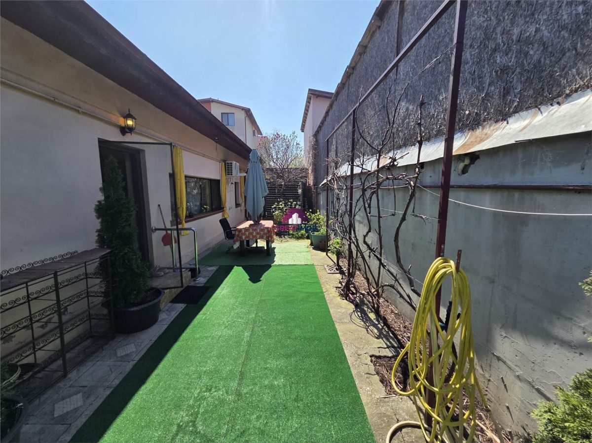 Vanzare casa Ostrov Mega Mall / Piata Delfinului - 