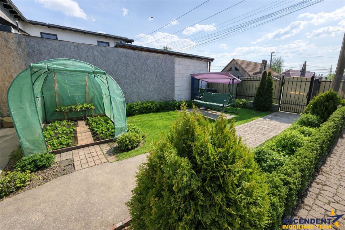 Casa 3 camere+ garsoniera separata, curte, gradina, anexe, Cristesti, Mures - foto 12
