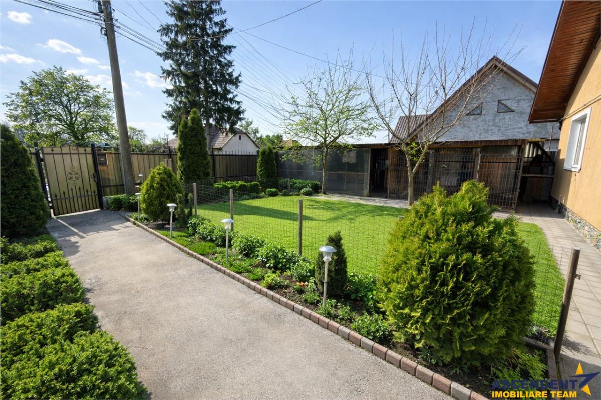 Casa 3 camere+ garsoniera separata, curte, gradina, anexe, Cristesti, Mures - foto 9